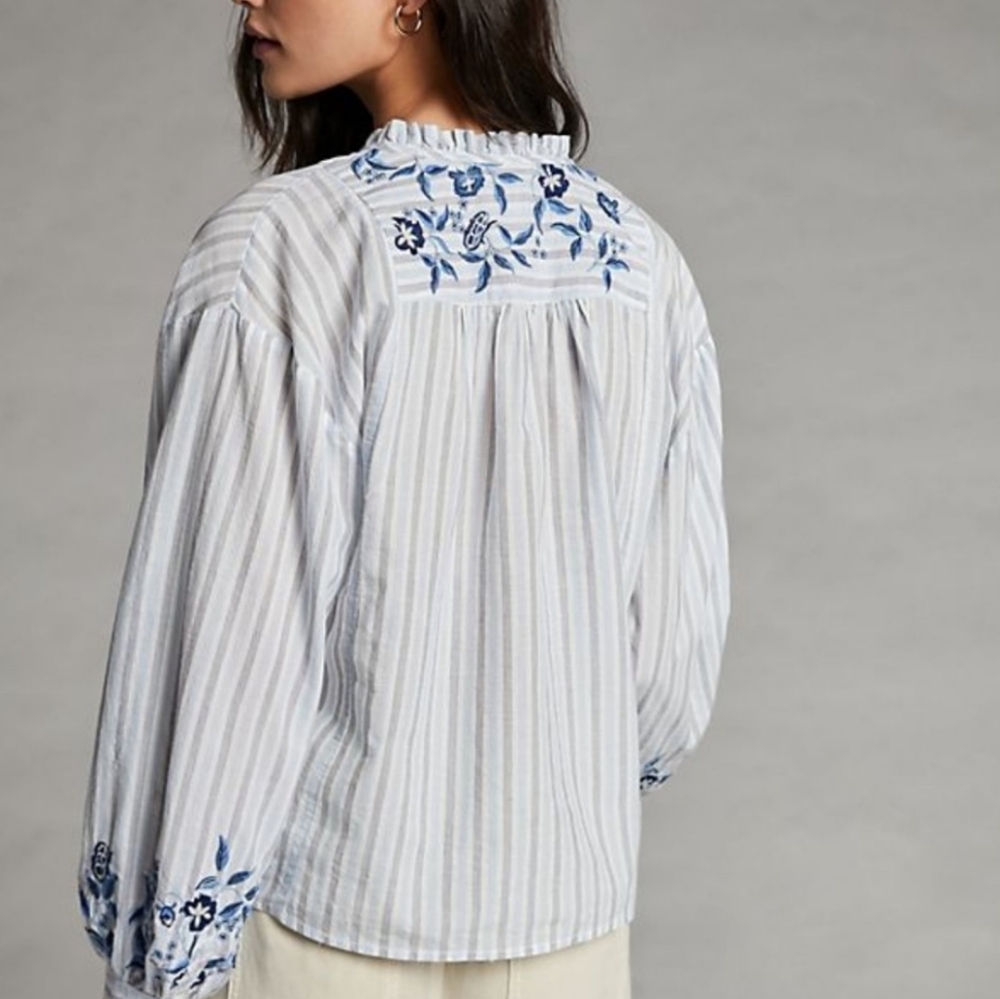 Anthropologie Pilcro The Tavi Blouse Blue Motif Floral Embroidery - Picture 2 of 8
